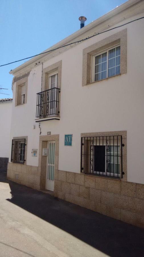 Suenos De Monfrague Casa de hóspedes Torrejón el Rubio Exterior foto